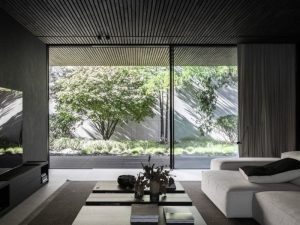View sân vườn trọn vẹn với cửa lùa ngoại thất Slim Panorama