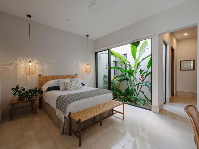Cửa Slim Panorama - Bí quyết tạo cảm giác rộng rãi cho nhà phố