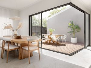 Tối ưu mặt thoáng kép cửa Slim Panorama mở góc toàn cảnh tạo chiều rộng vượt chuẩn